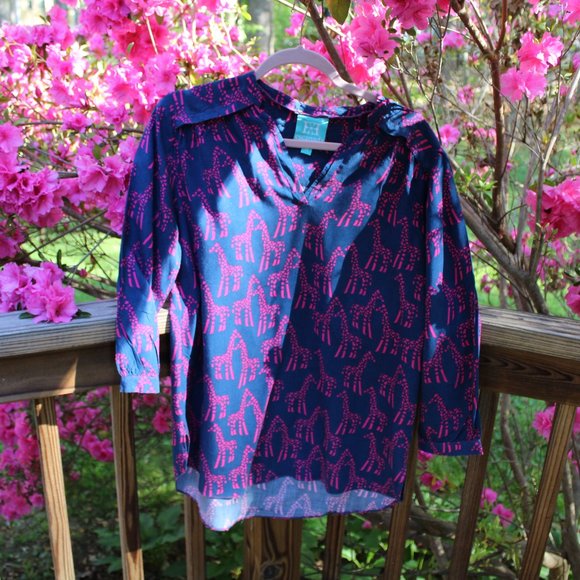 escapada tunic top / medium /Pull Over/ V neck - Picture 2 of 10